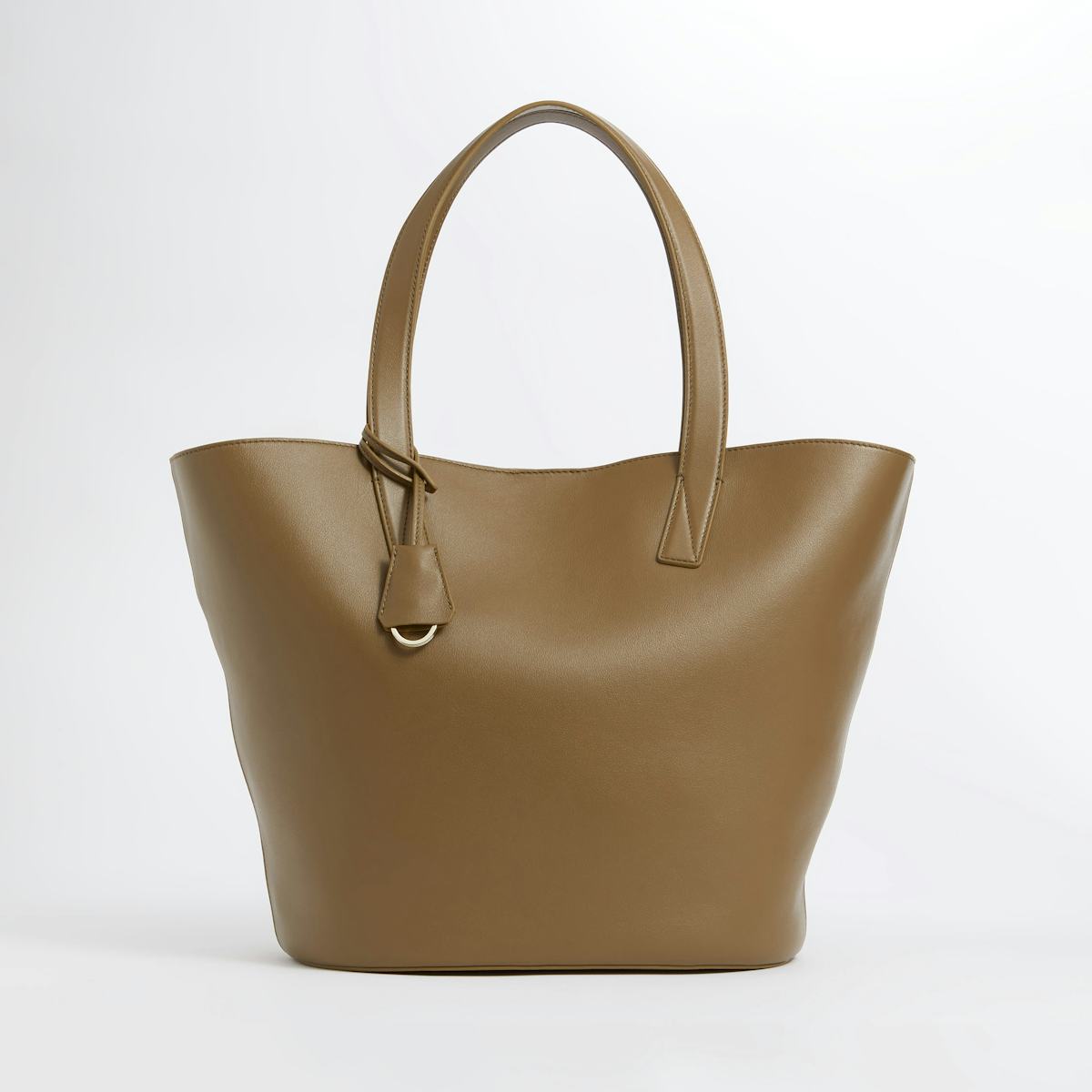 Leather_Beach_Tote_Fatigue_LightGold_1x1_Front_379.jpg