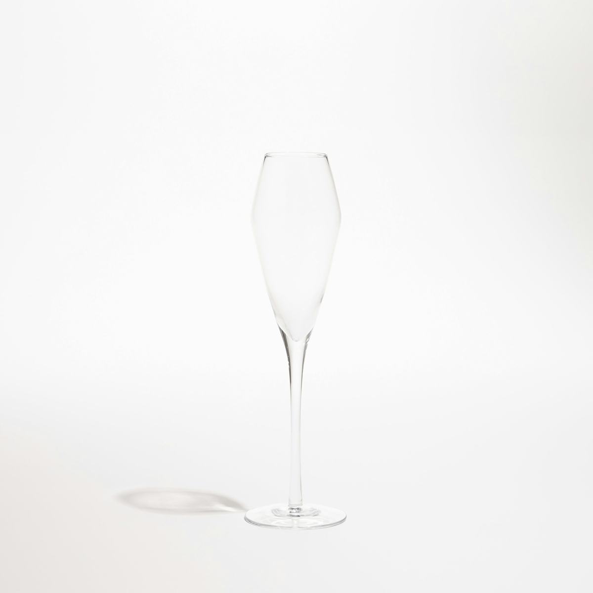 ChampagneGlassesSetOf4_Clear_Home_StillLife_1x1_0077.jpg